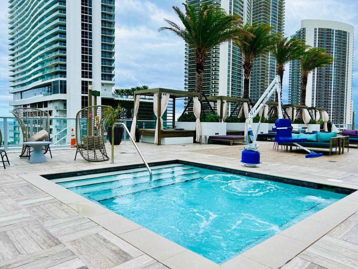 Hyde Beach House Resort - Million Apartment 2Bd 2Ba, Direct Ocean View, 1 Min From Beach, 6 Guests Hollywood Exterior foto